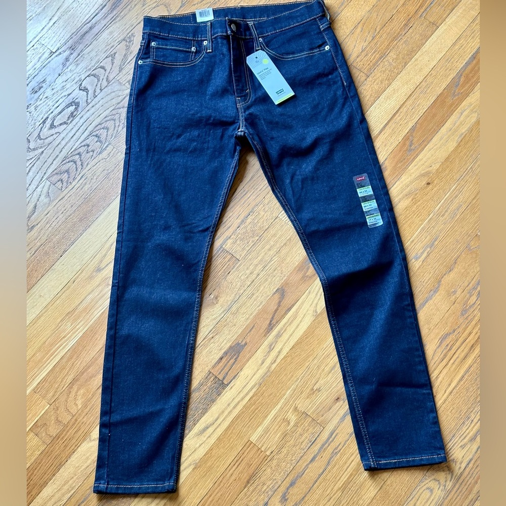 Levi’s Men’s 512 Slim Taper Jeans. Size W34 L32